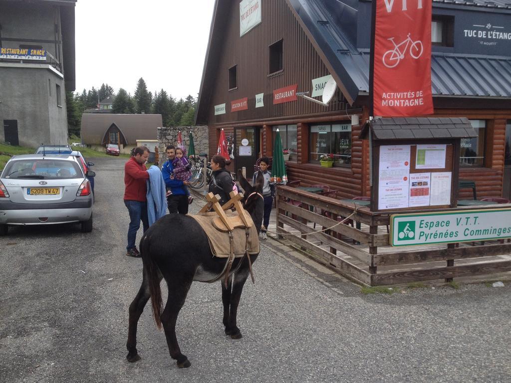 Hotel Le Tuc De L'Etang Boutx Buitenkant foto
